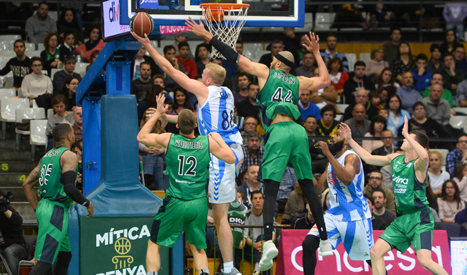 DIVINA SEGUROS JOVENTUT – DELTECO GBC (76-67)