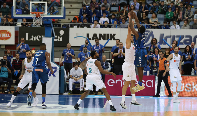 DELTECO GBC – REAL MADRID (84-98)