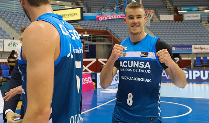 DINO RADONCIC “aún puedo seguir creciendo, solo tengo 22 años”