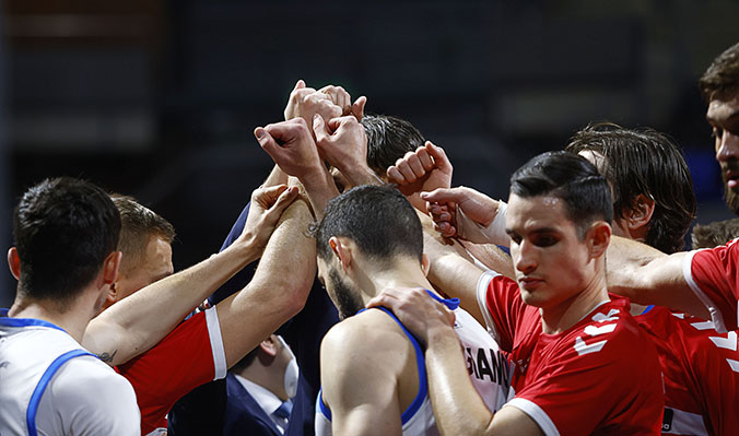 LENOVO TENERIFE – ACUNSA GIPUZKOA BASKET (98-69)