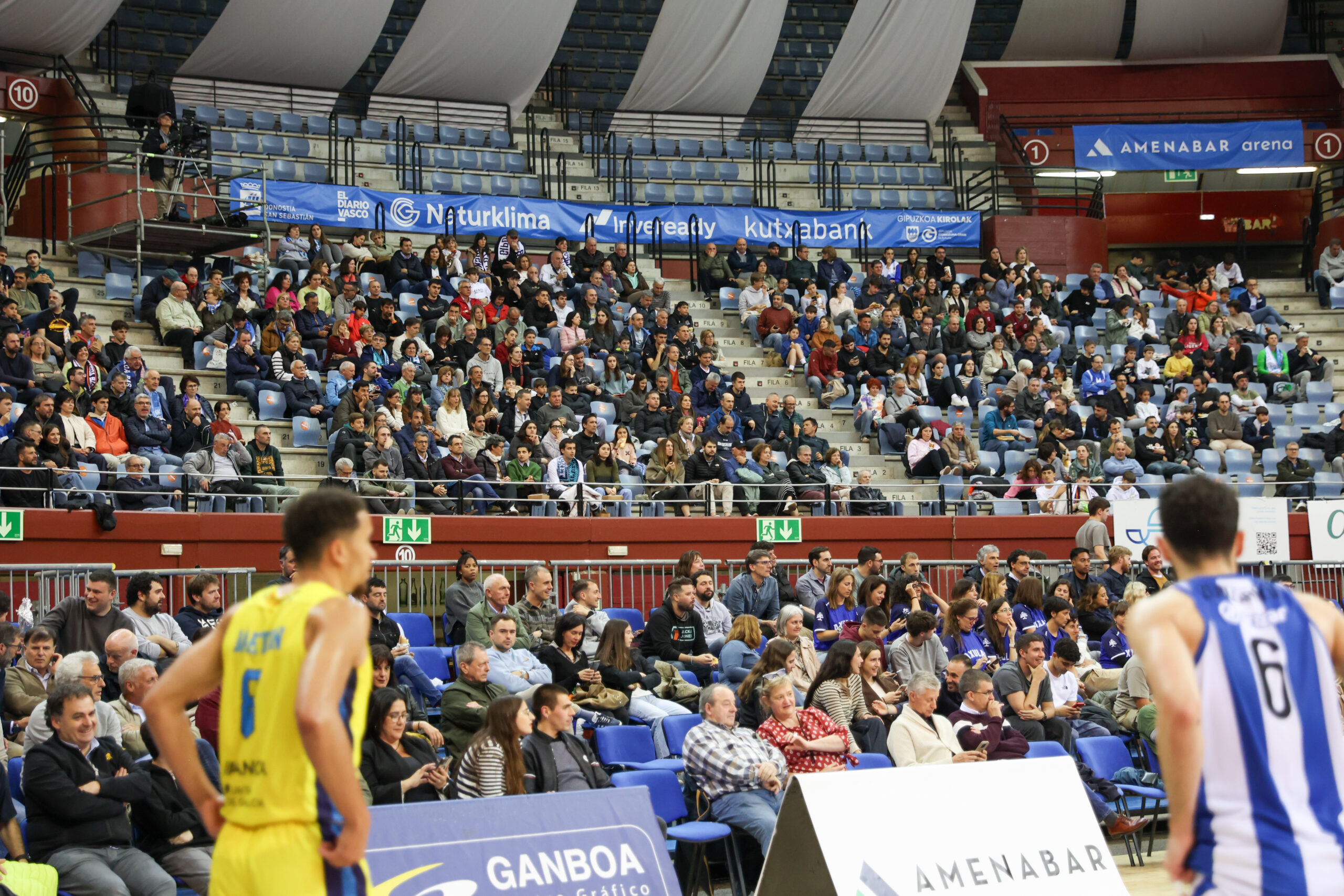 PLAY OFF