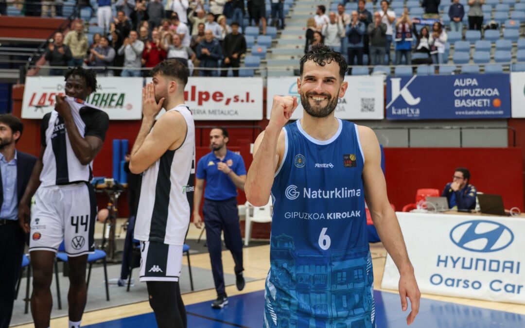 Aitor Zubizarretak jokalari profesional gisa egindako etapa amaitu du, eta lehen taldeko staffean sartuko da.